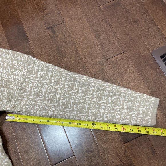 Crocodile Wool Blend Sweater sz M - Picture 12 of 14